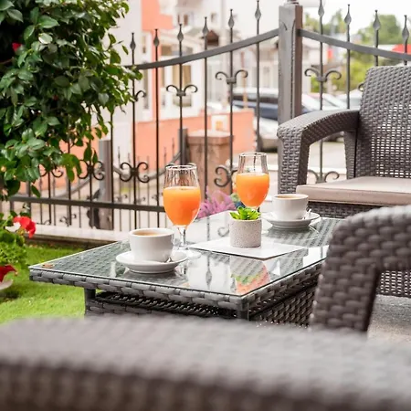 Hotel Garni Mb 3*