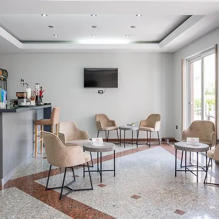 Hotel Garni Mb 3*