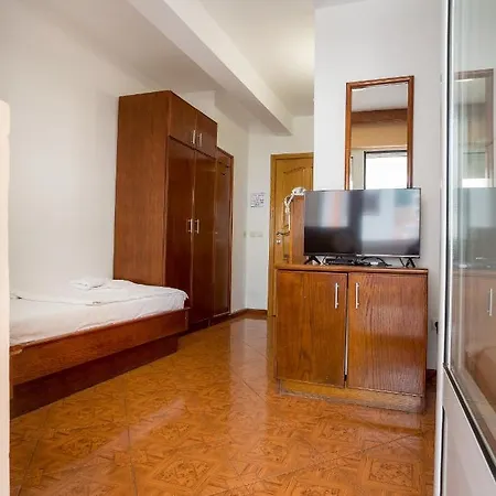 Hotel Garni Mb 3*
