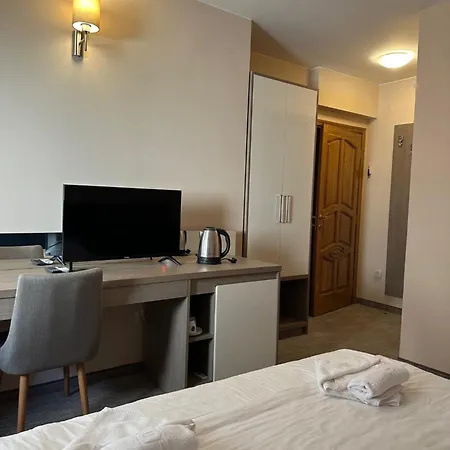 Hotel Garni Mb 3*